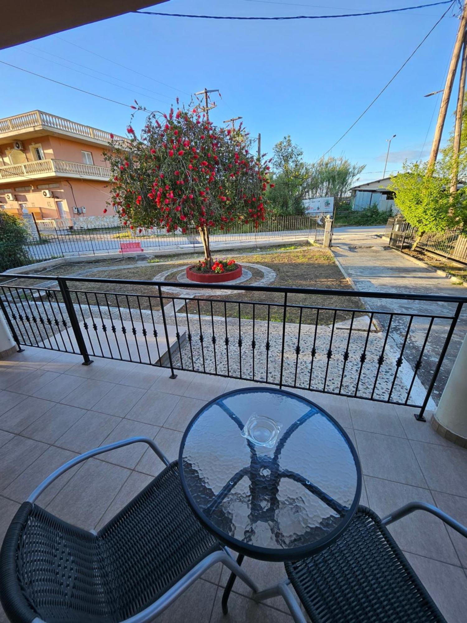 House With Yard Villa Alykes Potamou Exterior foto
